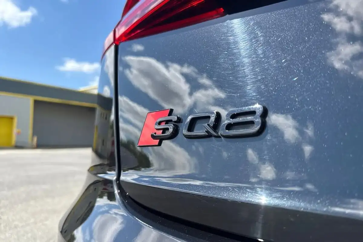 2022-audi-sq8-40-tfsi-black-edition-big-35