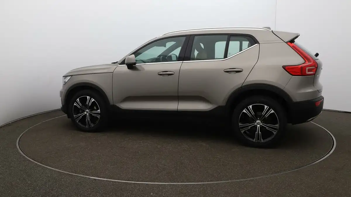 2020-volvo-xc40-20td-d3-inscription-pro-big-53