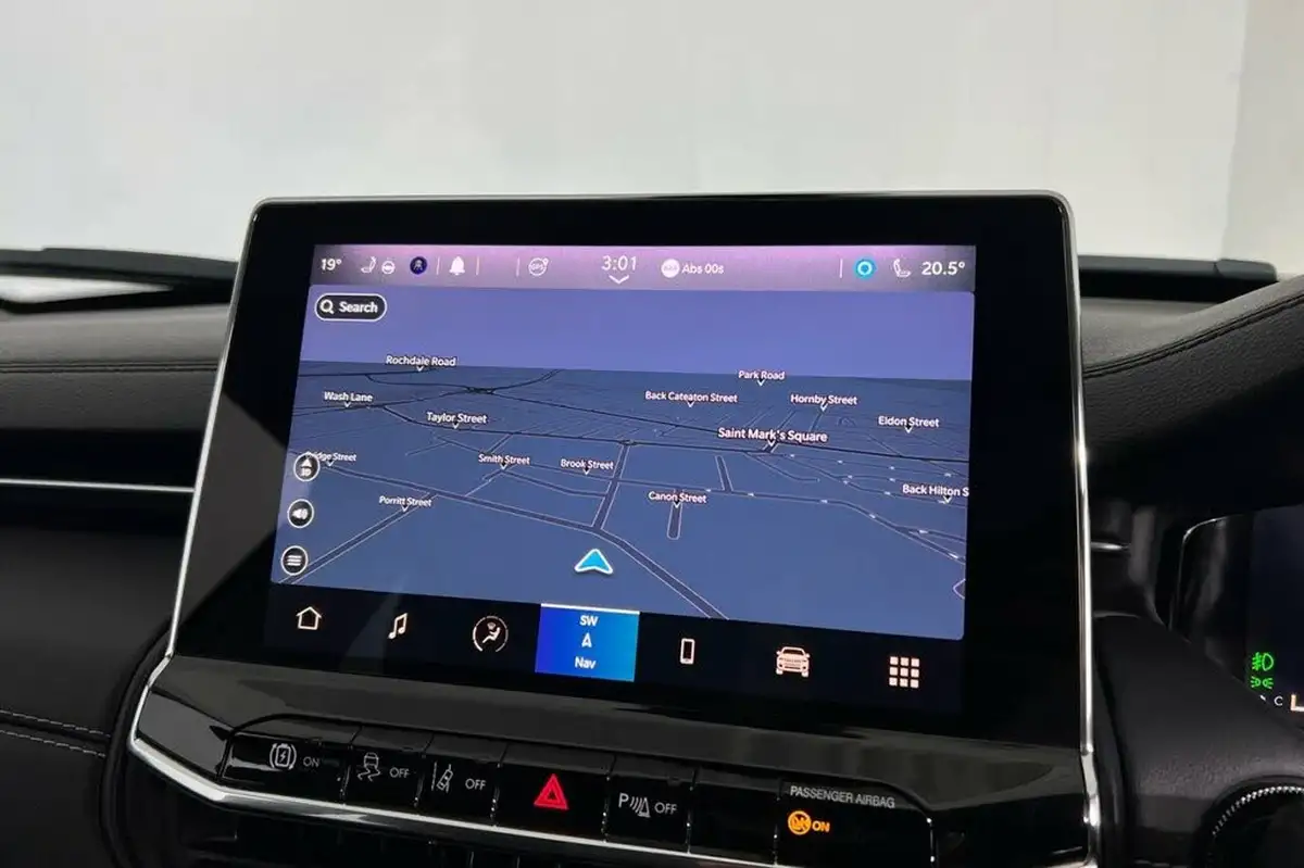 2023-jeep-compass-13-gse-s-big-30