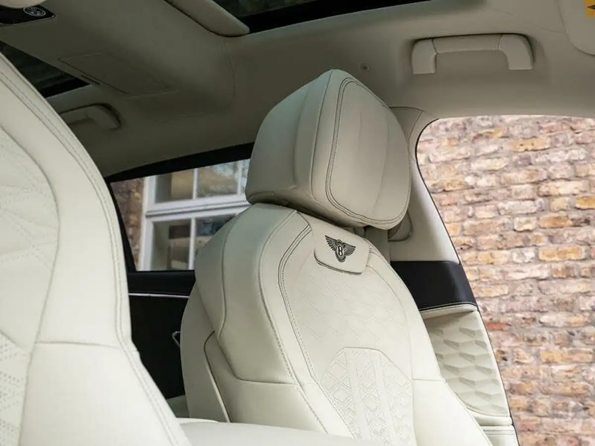 2024-bentley-flying-spur-big-30