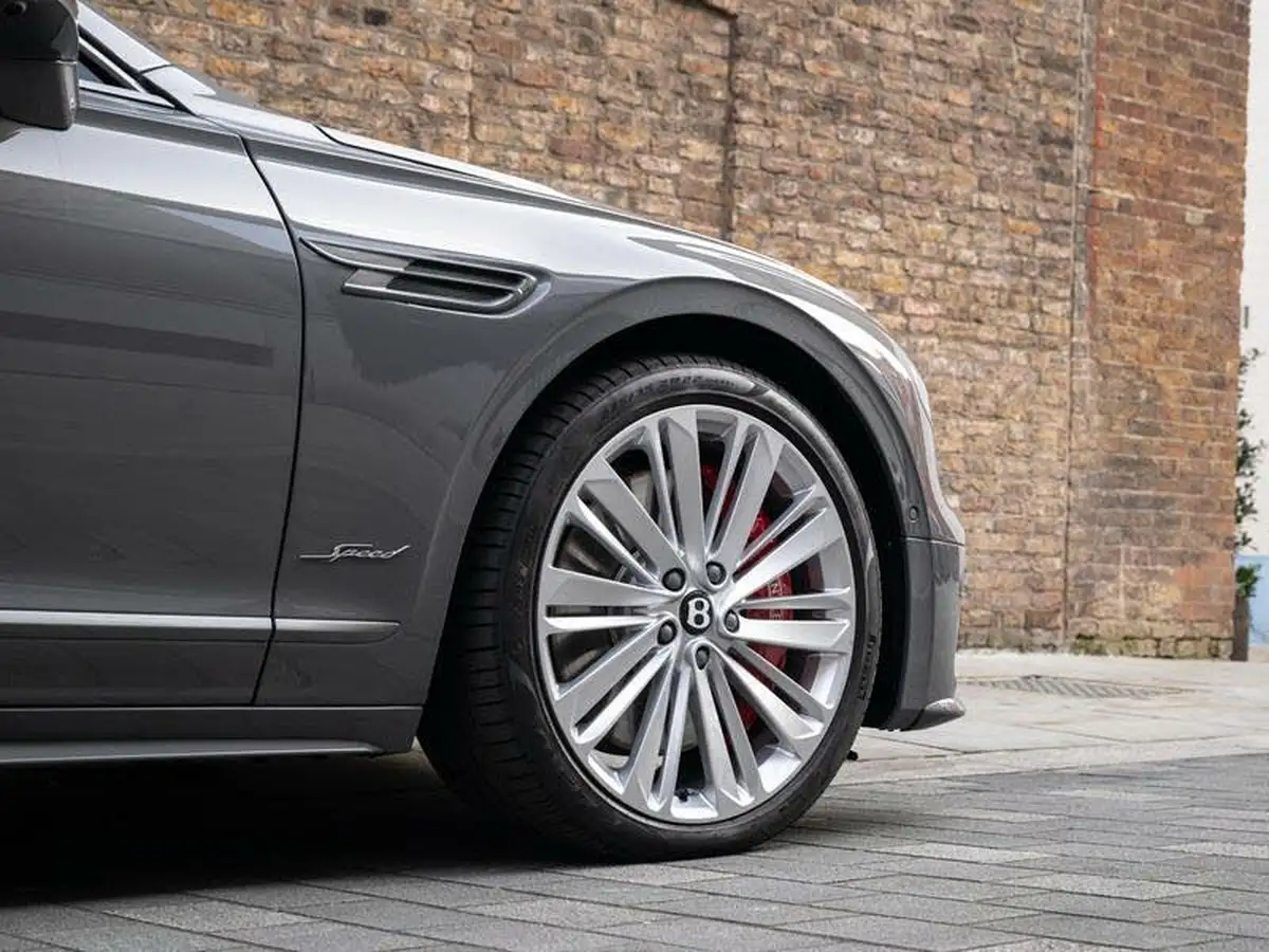 2024-bentley-flying-spur-big-58