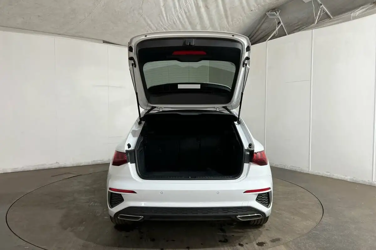2022-audi-a3-15-35-tfsi-s-line-sportback-5d-big-40