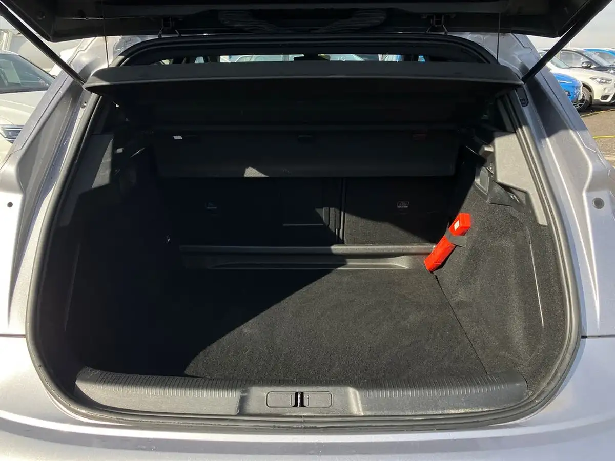 2019-ds-ds-7-crossback-16-puretech-performance-line-180ps-big-19