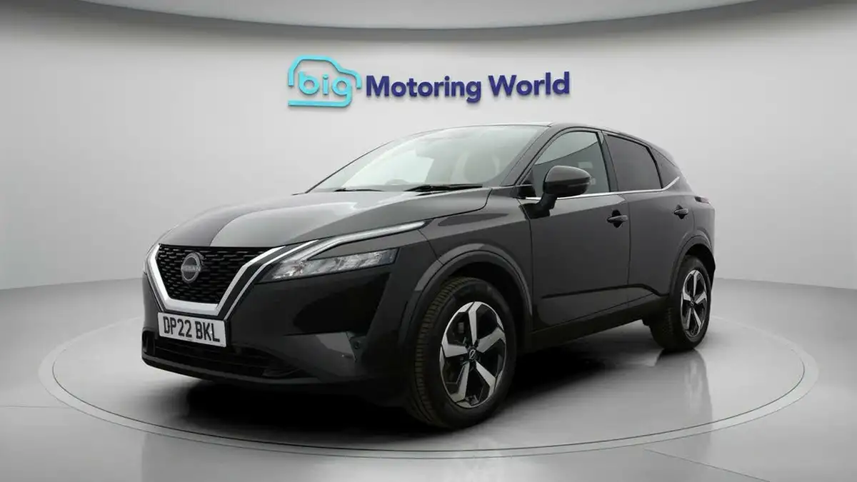 2022-nissan-qashqai-13-dig-t-n-connecta-158ps-big-2