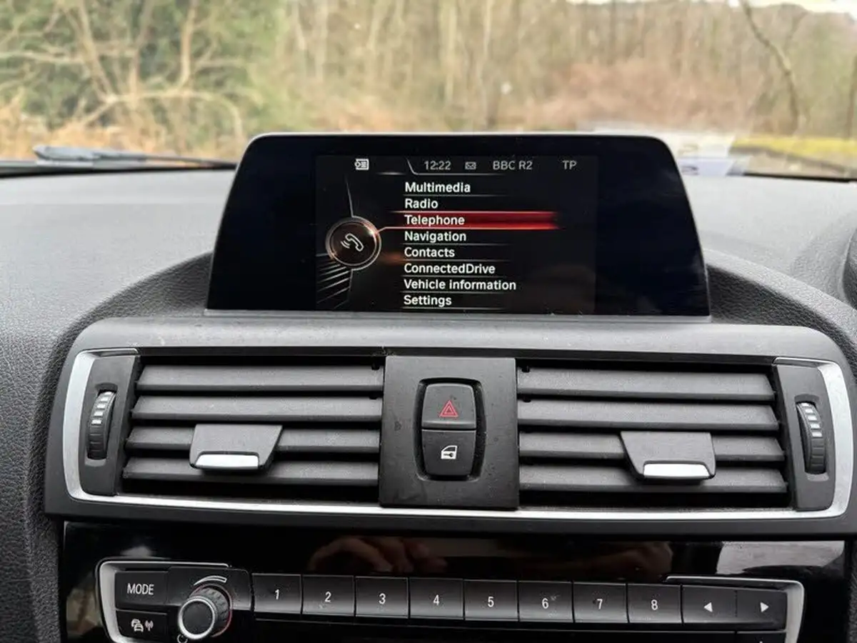 2017-bmw-1-series-15td-116d-eff-dyn-plus-5d-big-9