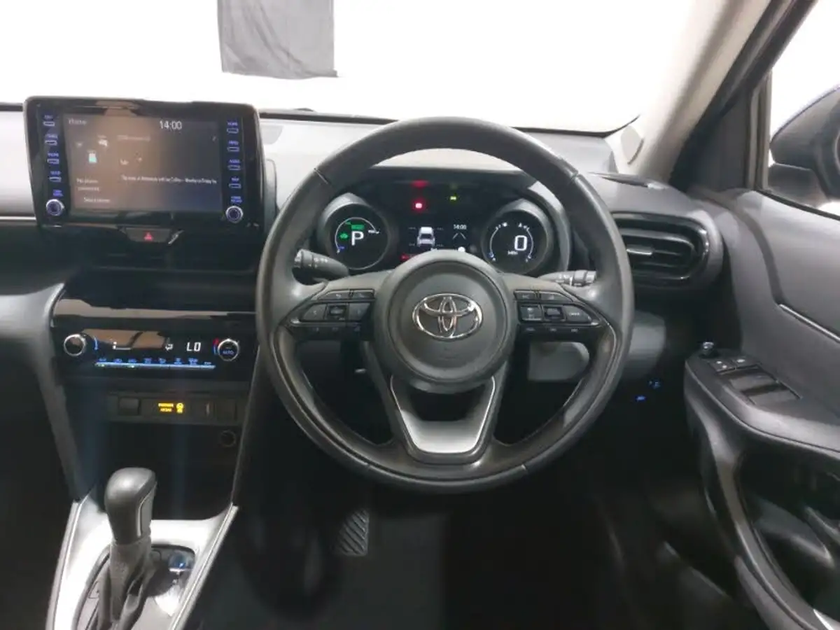 2023-toyota-yaris-cross-15-vvt-i-icon-big-6