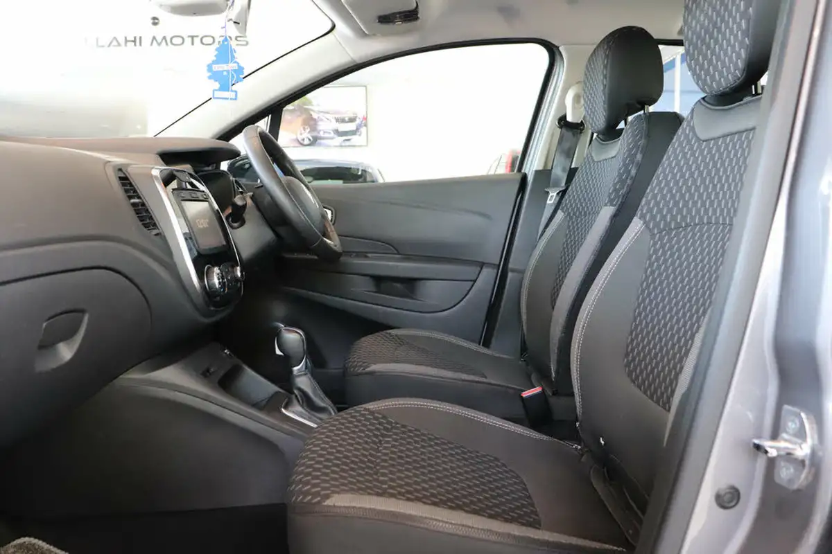 2017-renault-captur-15dci-dynamique-nav-90bhp-edc-auto-big-48