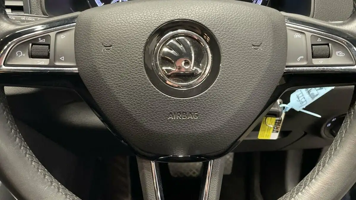 2018-skoda-karoq-10-tsi-se-ss-dsg-big-19