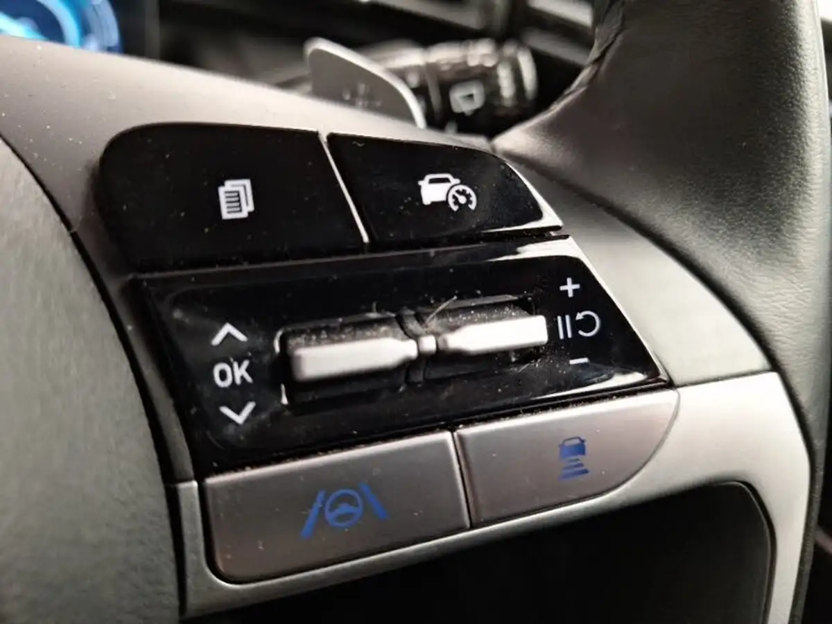 2023-hyundai-tucson-16-t-gdi-premium-230ps-hybrid-auto-big-16