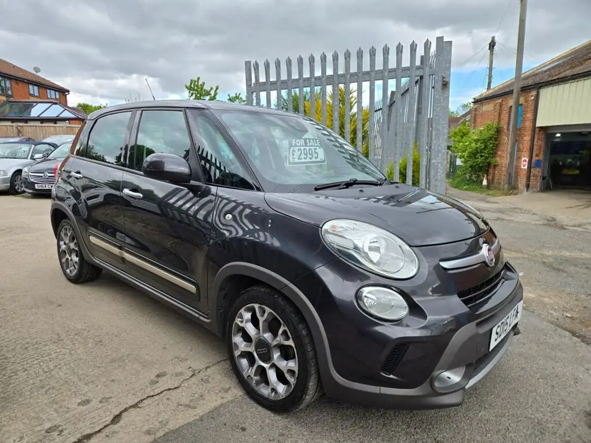 2015-fiat-500l-14-trekking-95bhp-big-0