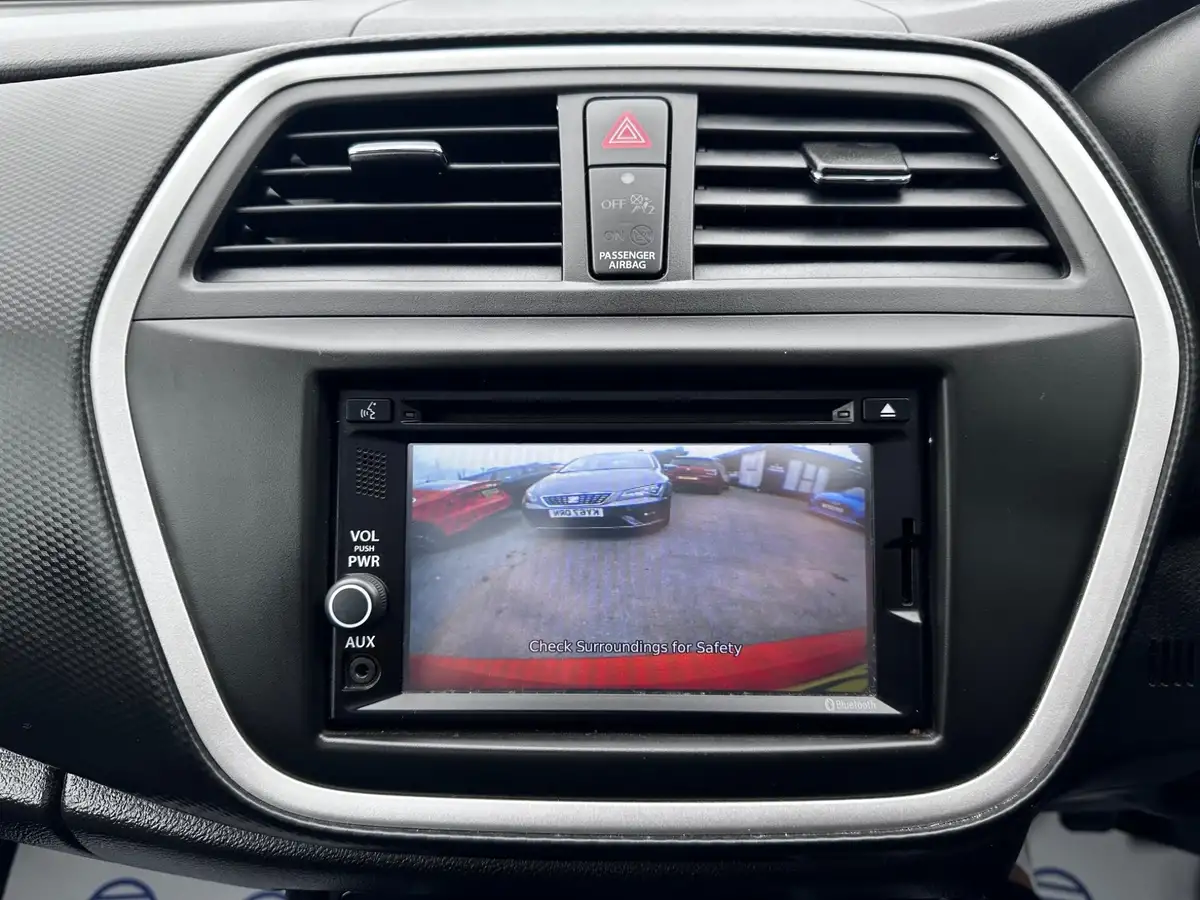 2015-suzuki-s-cross-16-ddis-sz5-big-33