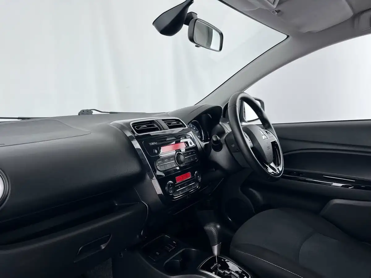 2018-mitsubishi-mirage-12-juro-leather-cvt-big-17