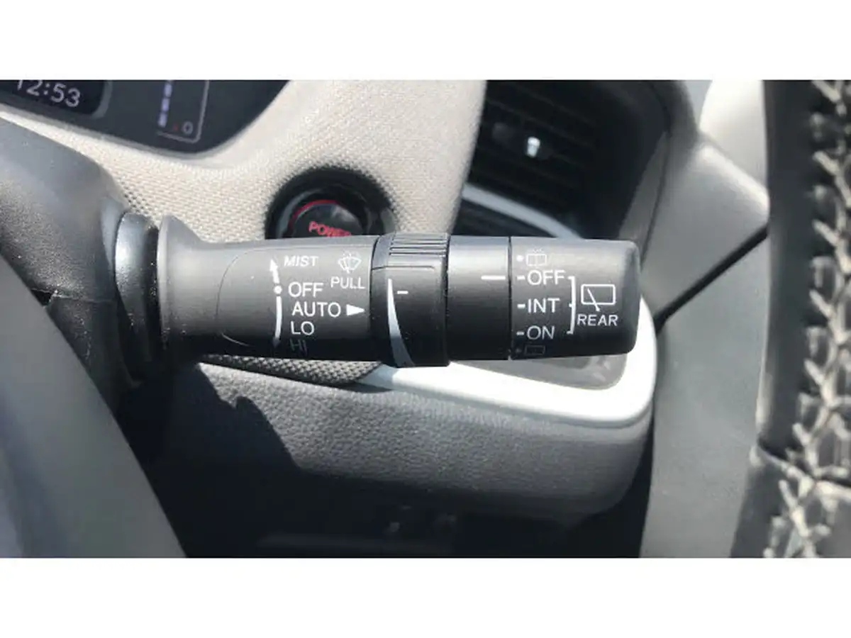 2021-honda-jazz-15-i-mmd-crosstar-ex-109ps-two-tone-big-30