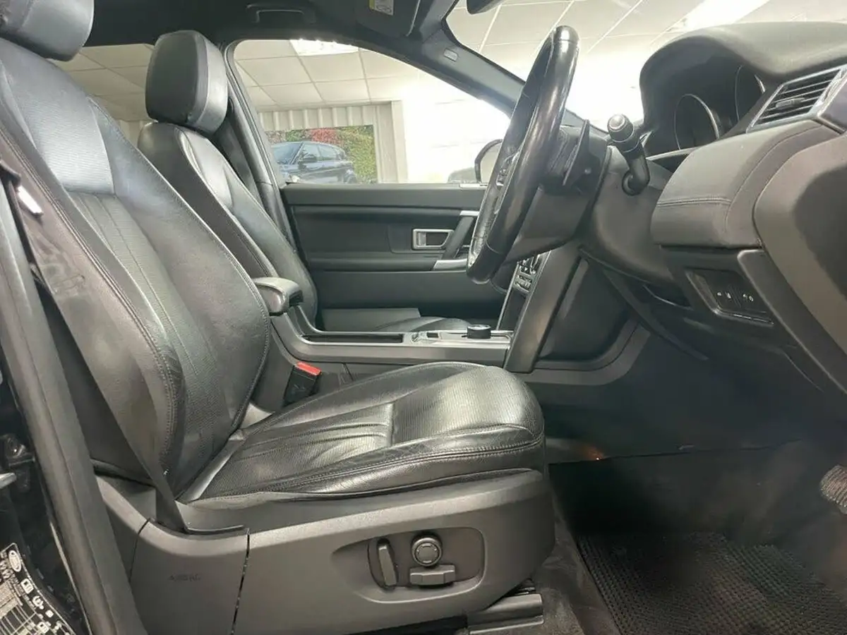 2019-land-rover-discovery-sport-20td4-landmark-big-23