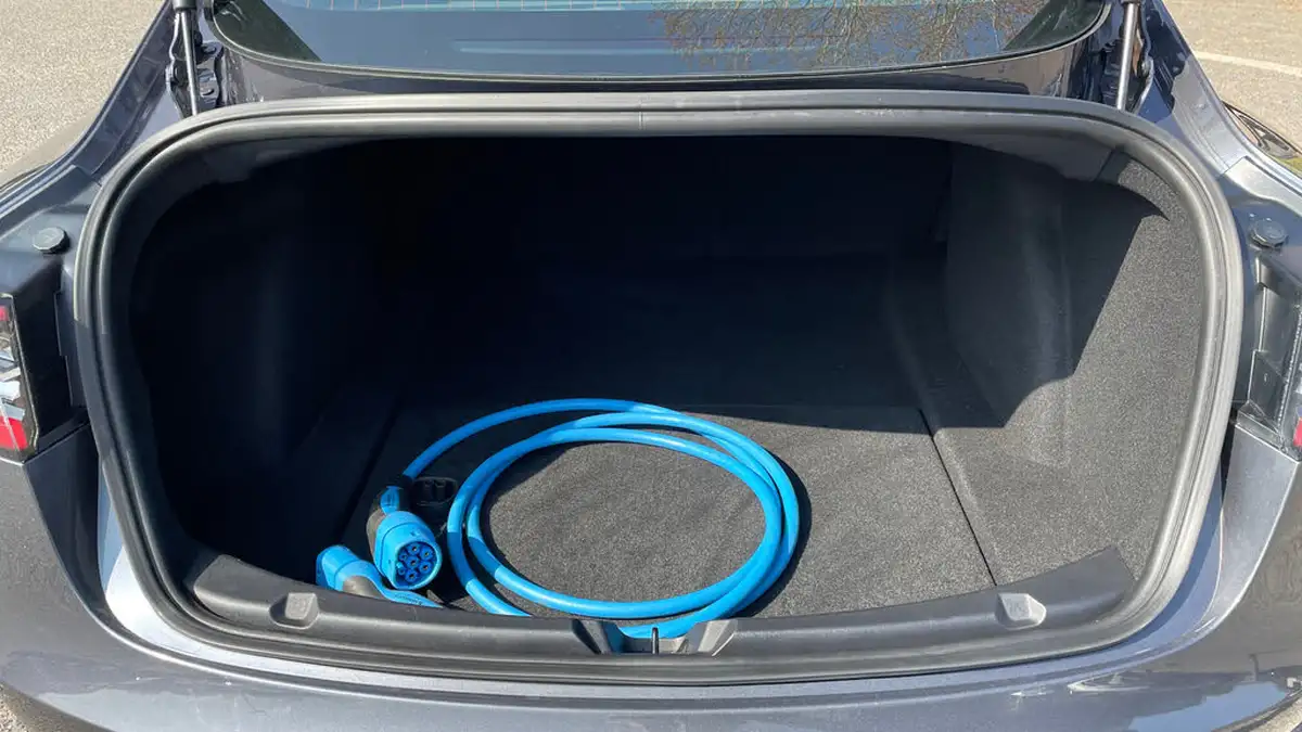 2019-tesla-model-3-e-long-range-4x4-big-14