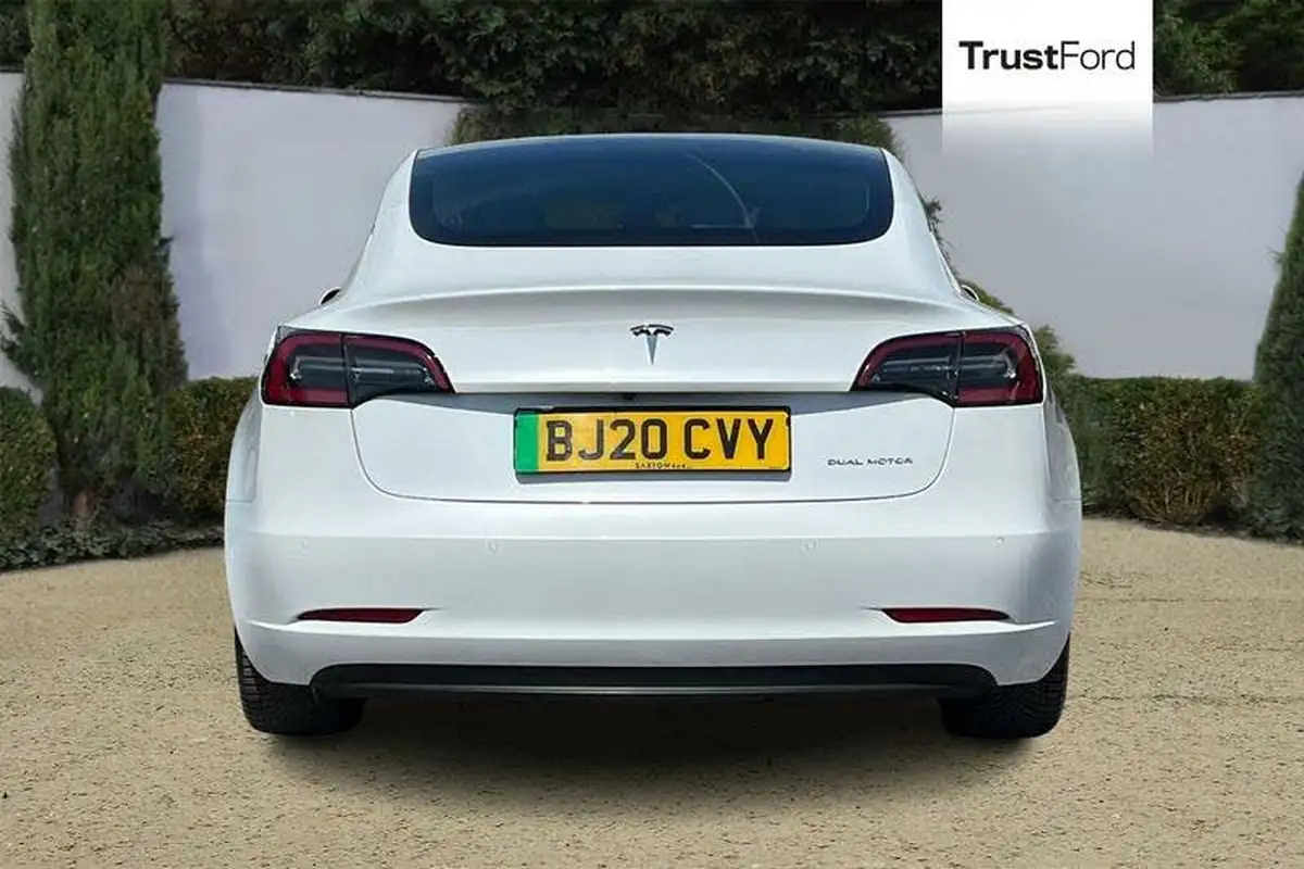 2020-tesla-model-3-e-long-range-big-6