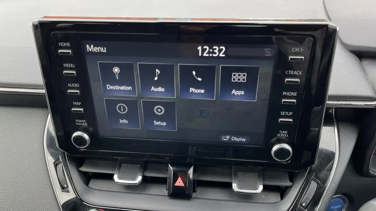 2021-toyota-corolla-18-vvt-i-icon-tech-spare-wheel-hatchback-5d-big-26