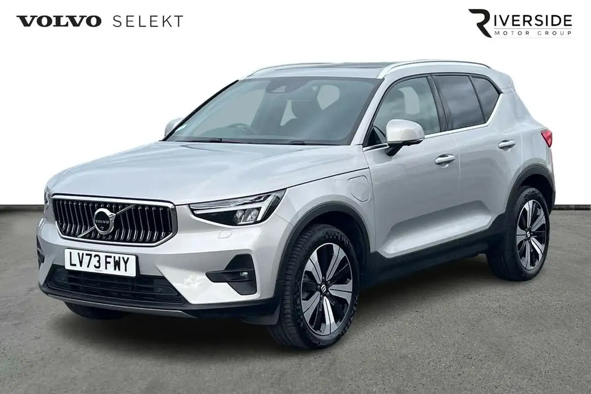 2023-volvo-xc40-15-t5-ultimate-dark-big-8