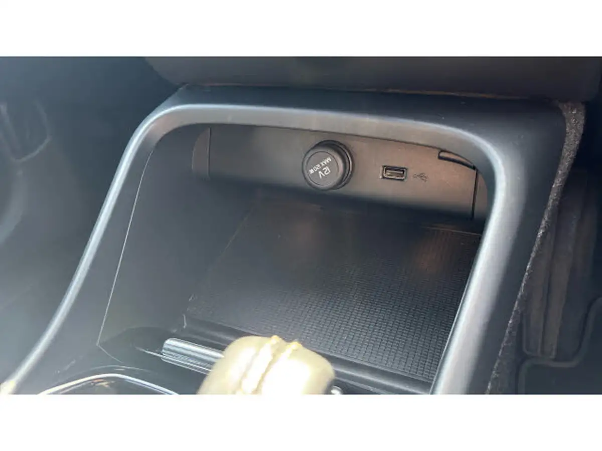 2020-volvo-xc40-20-b4-r-design-awd-big-37