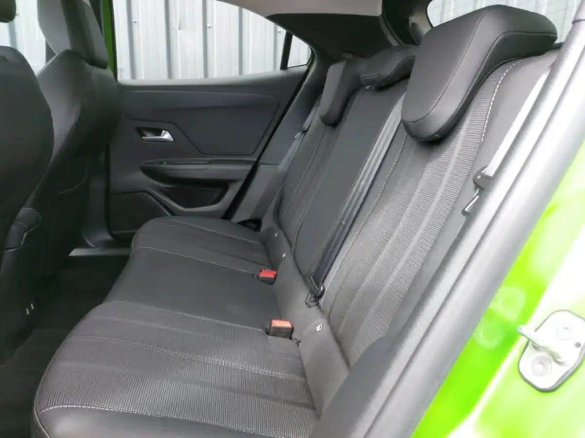 2022-vauxhall-mokka-12-elite-edition-100ps-big-5