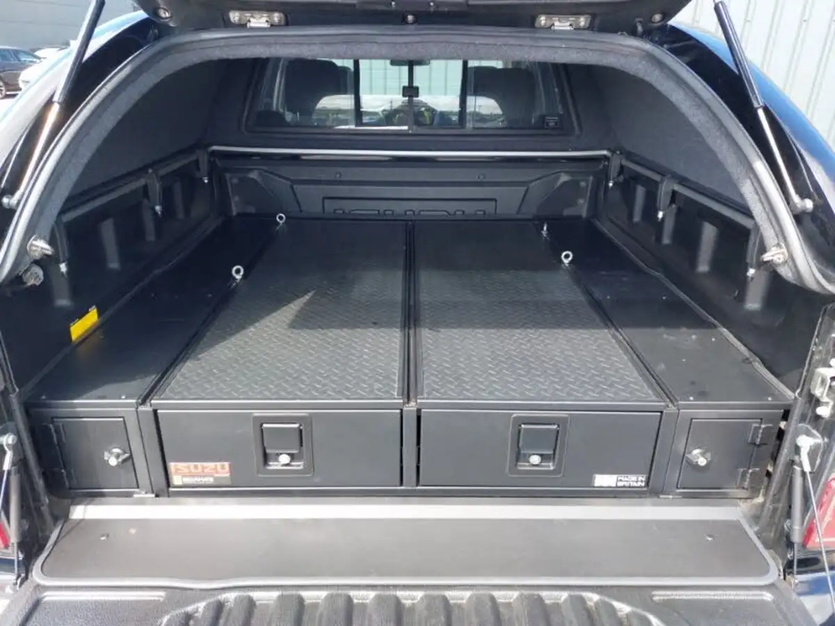 2023-isuzu-d-max-19td-dl40-auto-big-7