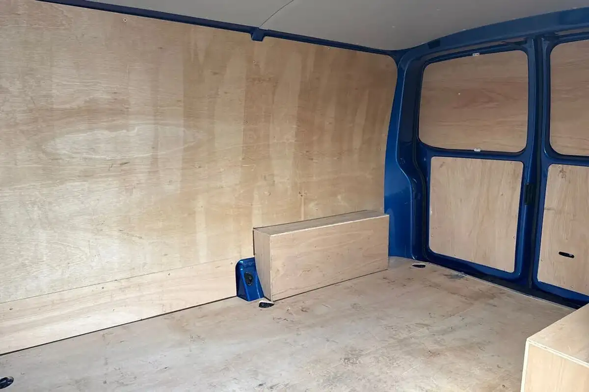 2024-volkswagen-transporter-big-18