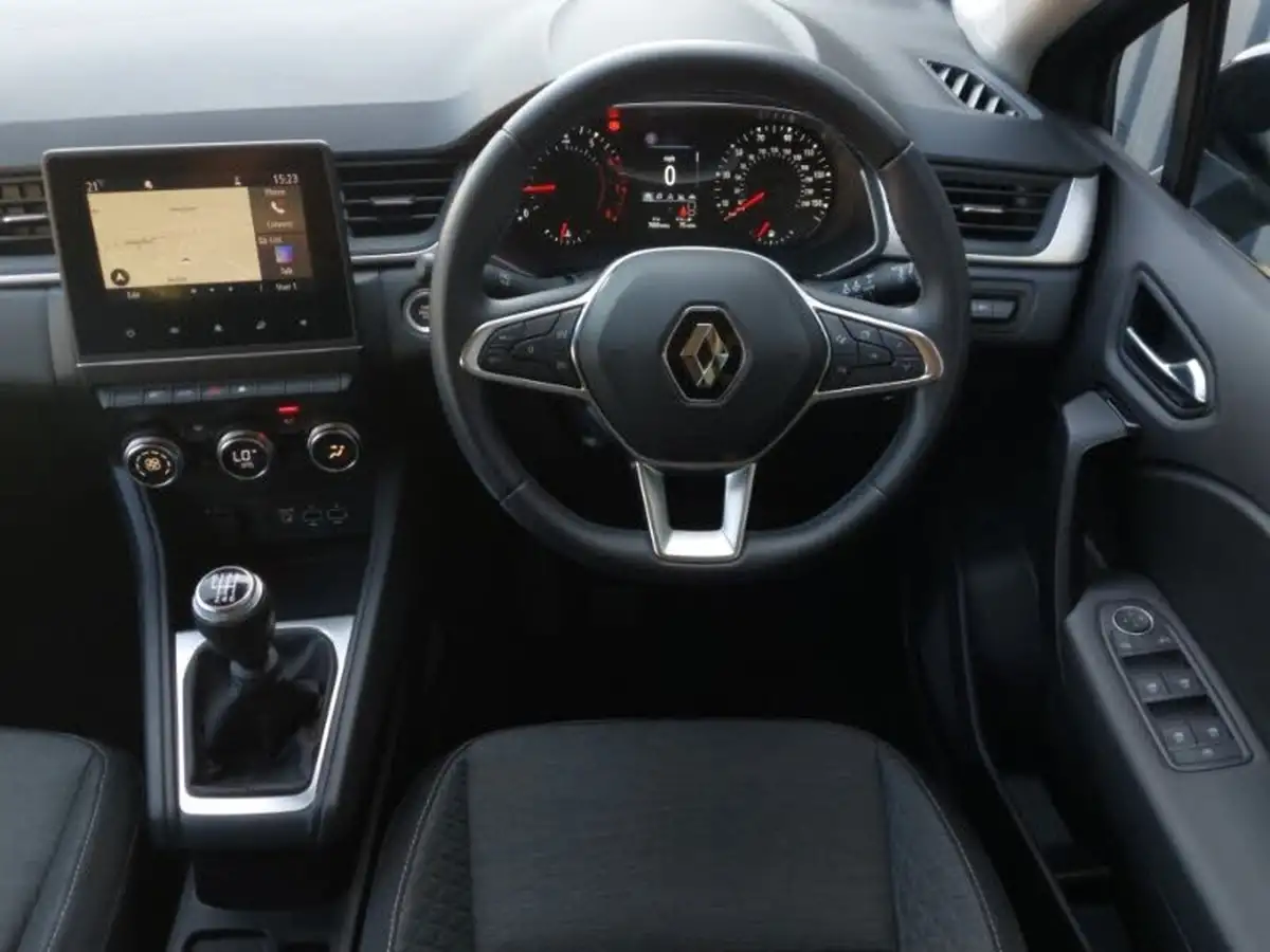 2022-renault-captur-10-tce-iconic-edition-big-6
