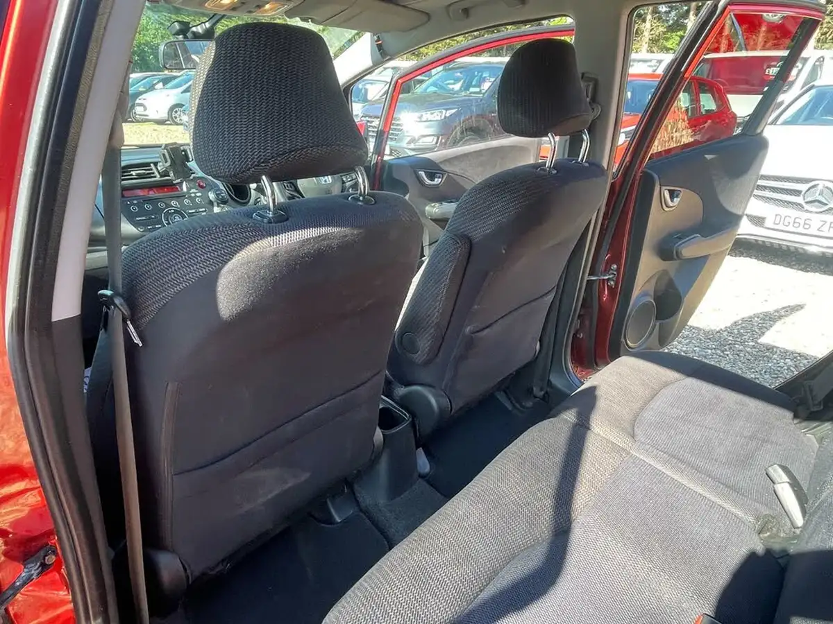 2014-honda-jazz-14-ex-big-20