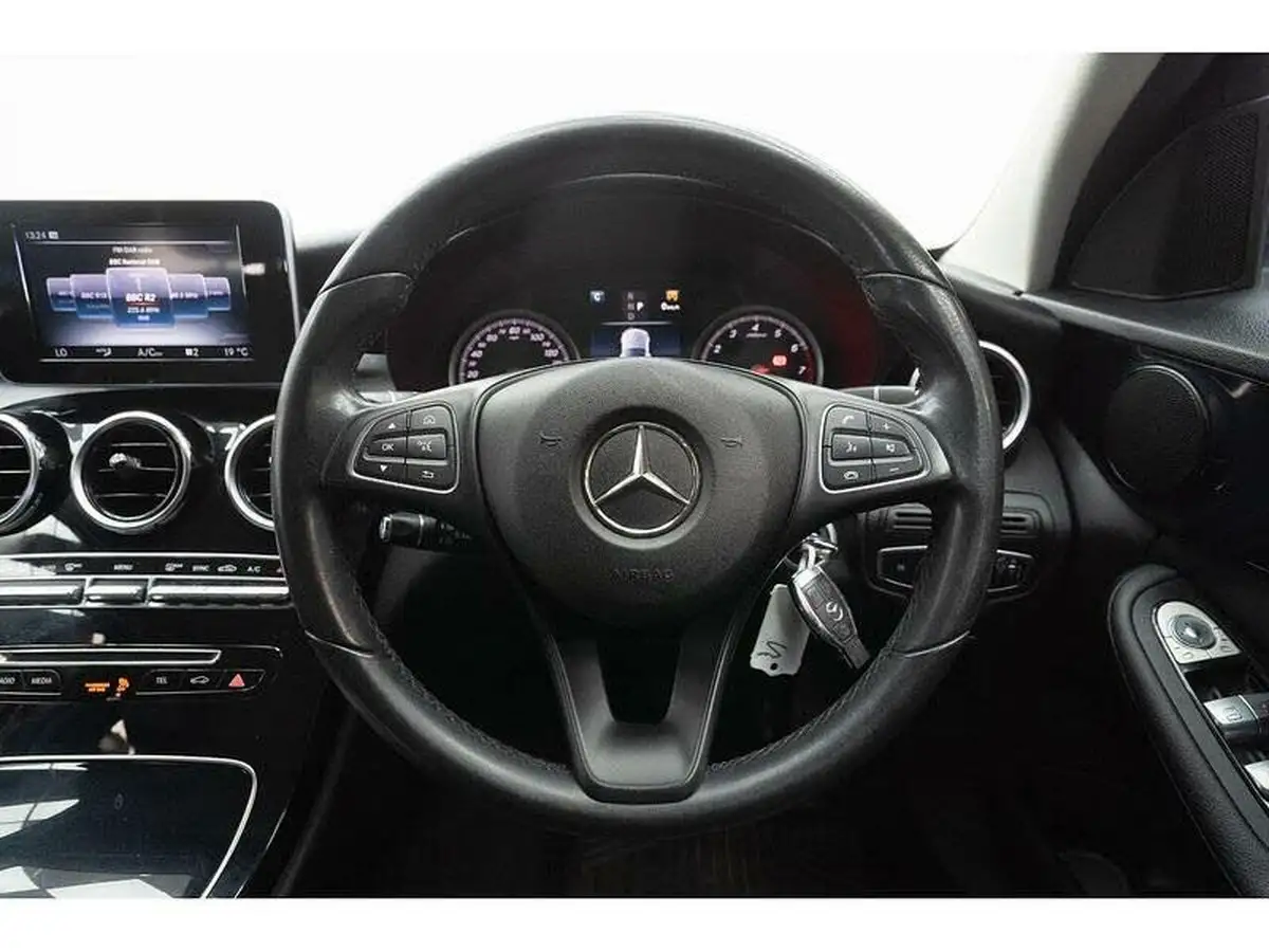 2017-mercedes-benz-c-class-20-c200-se-saloon-4d-9g-tronic-plus-big-29