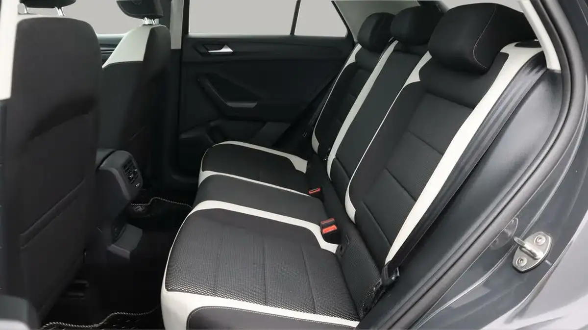 2020-volkswagen-t-roc-20tdi-sel-big-16