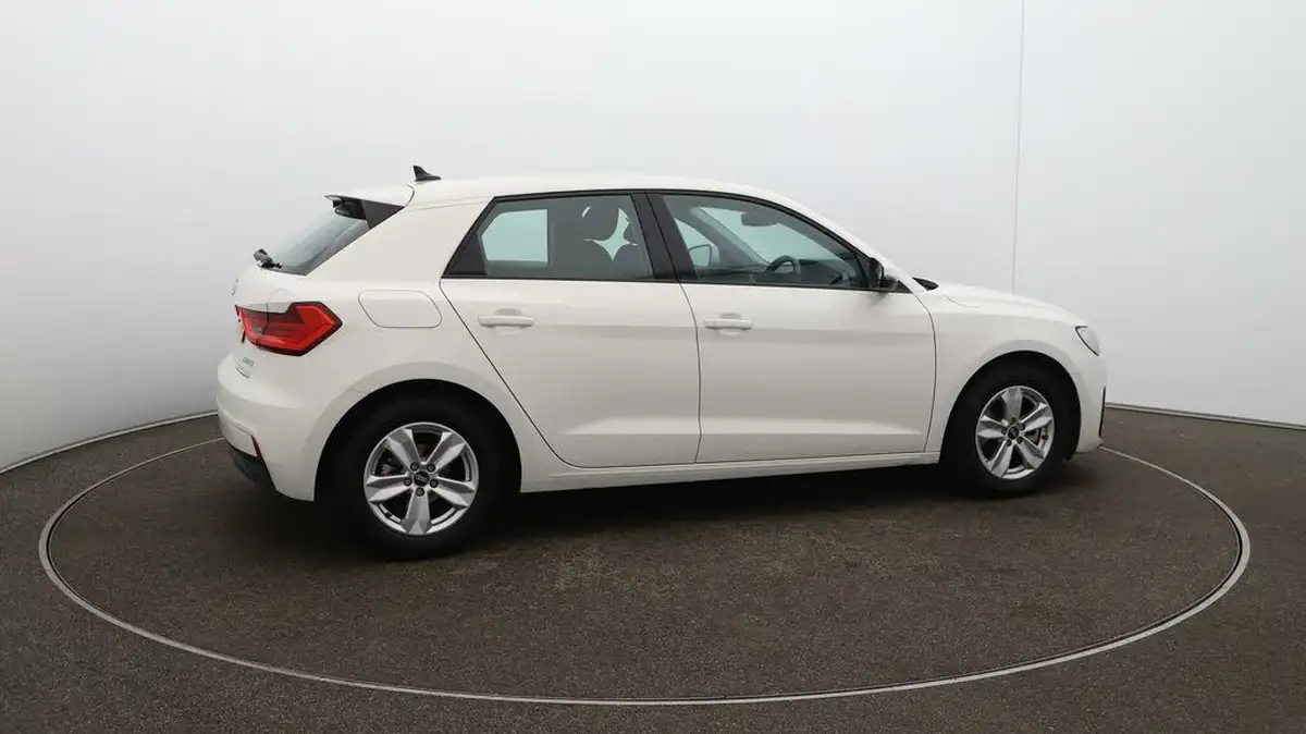 2021-audi-a1-10-30-tfsi-technik-110ps-big-42