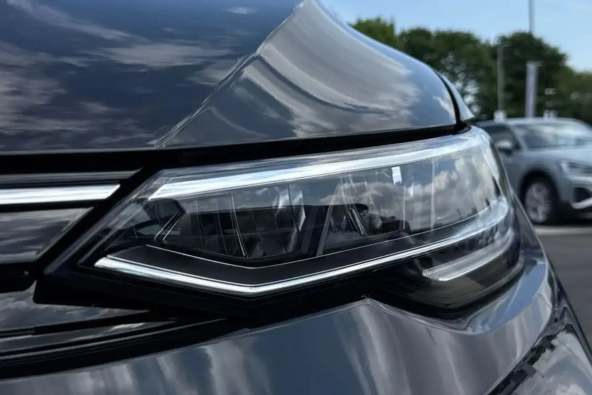 2025-volkswagen-golf-15-etsi-match-big-24