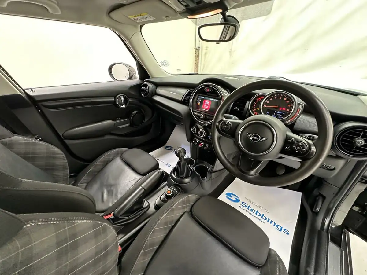 2018-mini-cooper-15td-cooper-d-series-ii-ss-hatchback-5d-big-7