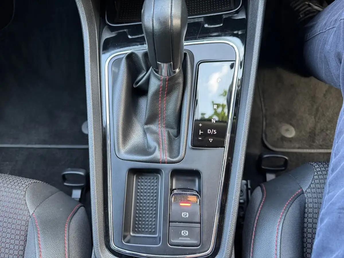 2019-seat-leon-15-tsi-evo-fr-150ps-ss-estate-dsg-big-18