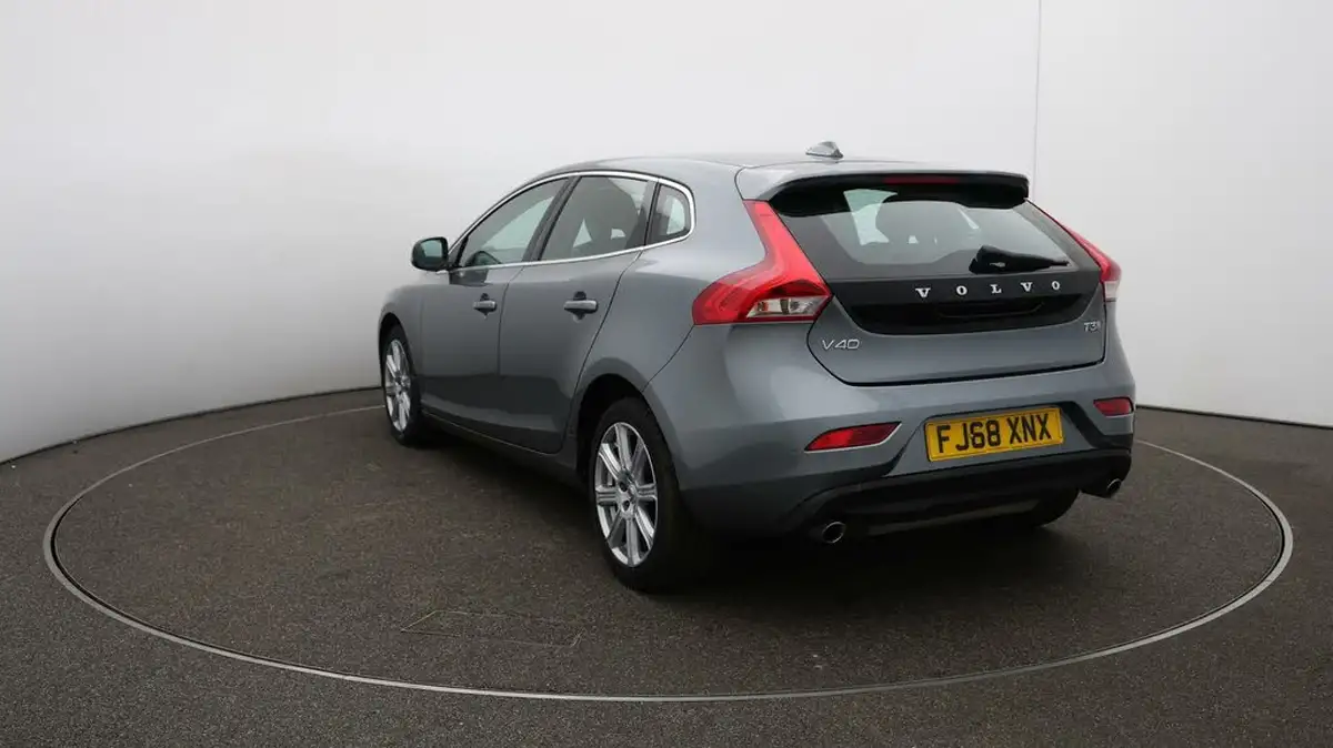 2018-volvo-v40-15-t3-inscription-big-59