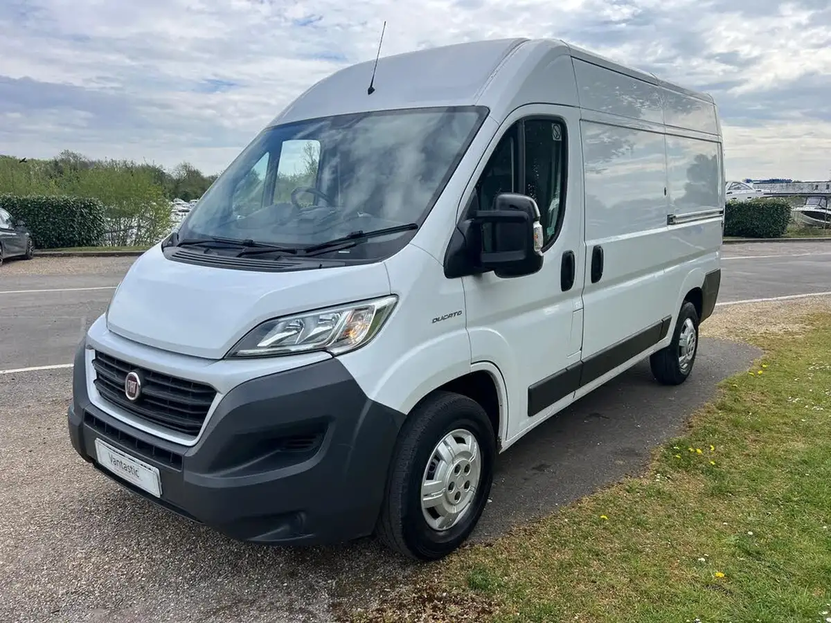 2017-fiat-ducato-20td-35-lh2-panel-big-14