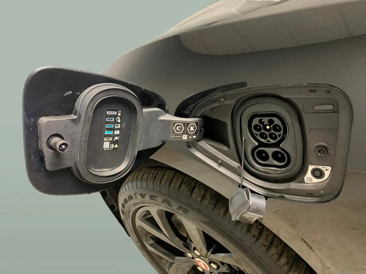 2021-jaguar-i-pace-ev400-hse-big-38