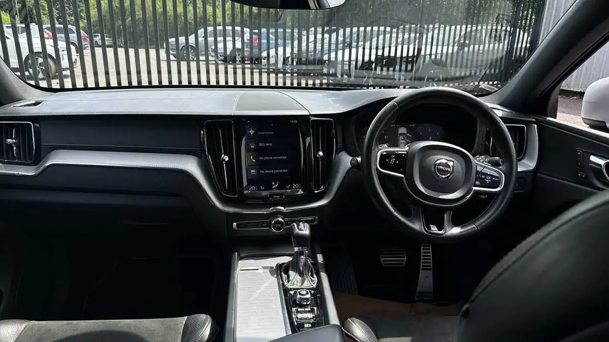 2019-volvo-xc60-20td-d5-r-design-pro-powerpulse-big-5