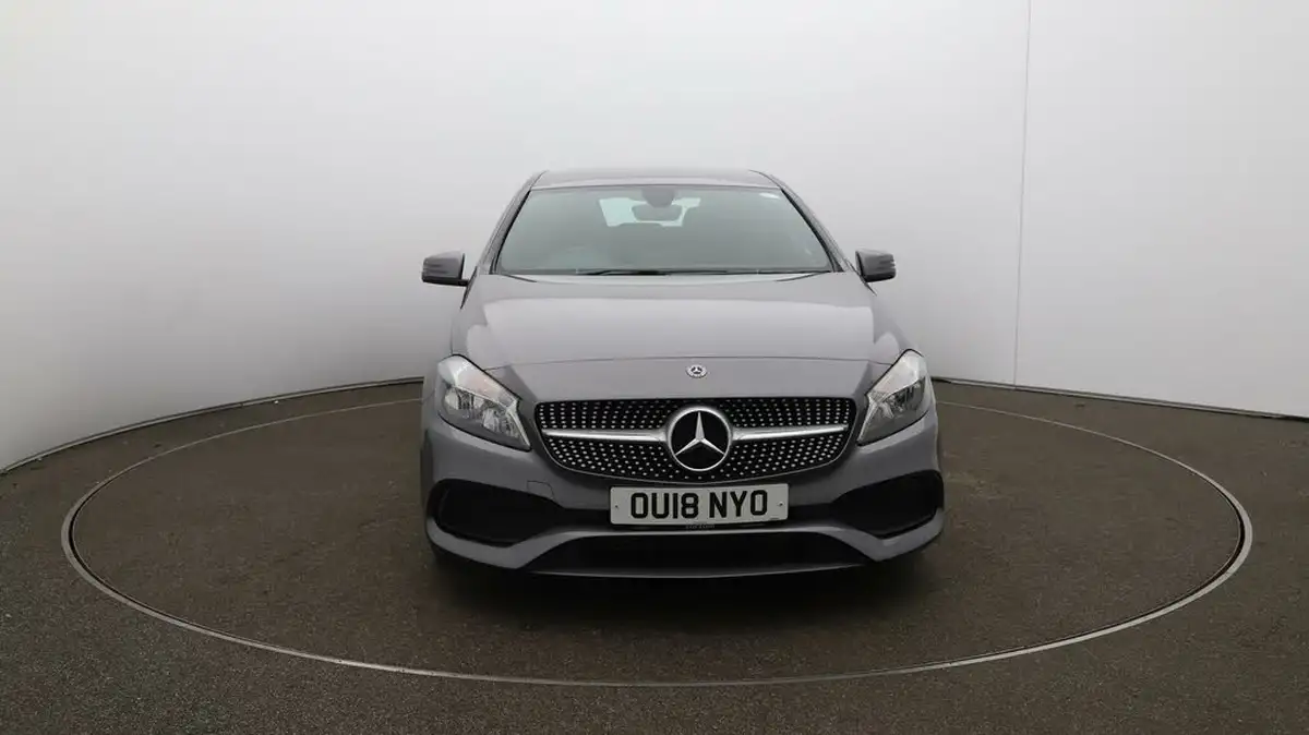 2018-mercedes-benz-a-class-16-a180-amg-line-ss-7g-dct-big-39