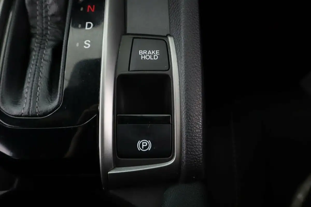 2018-honda-civic-10-vtec-turbo-sr-126ps-hatchback-5d-cvt-big-20