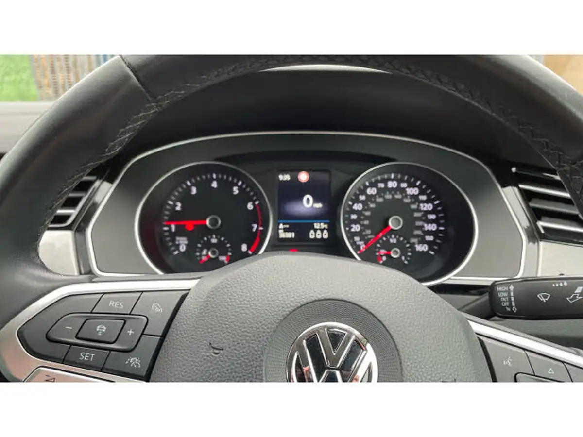 2020-volkswagen-passat-15-tsi-sel-saloon-4d-big-34