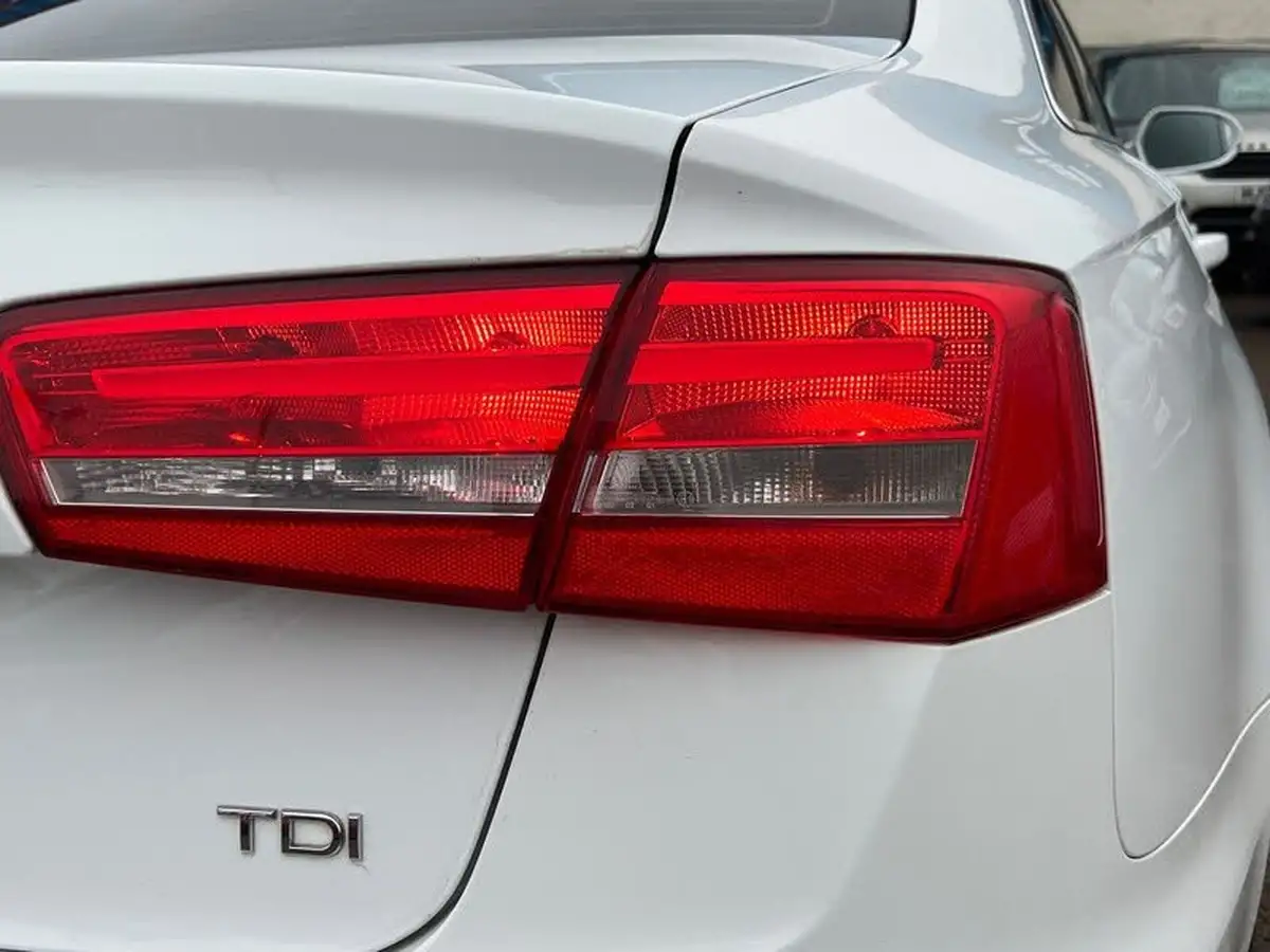 2013-audi-a6-saloon-20td-se-big-43