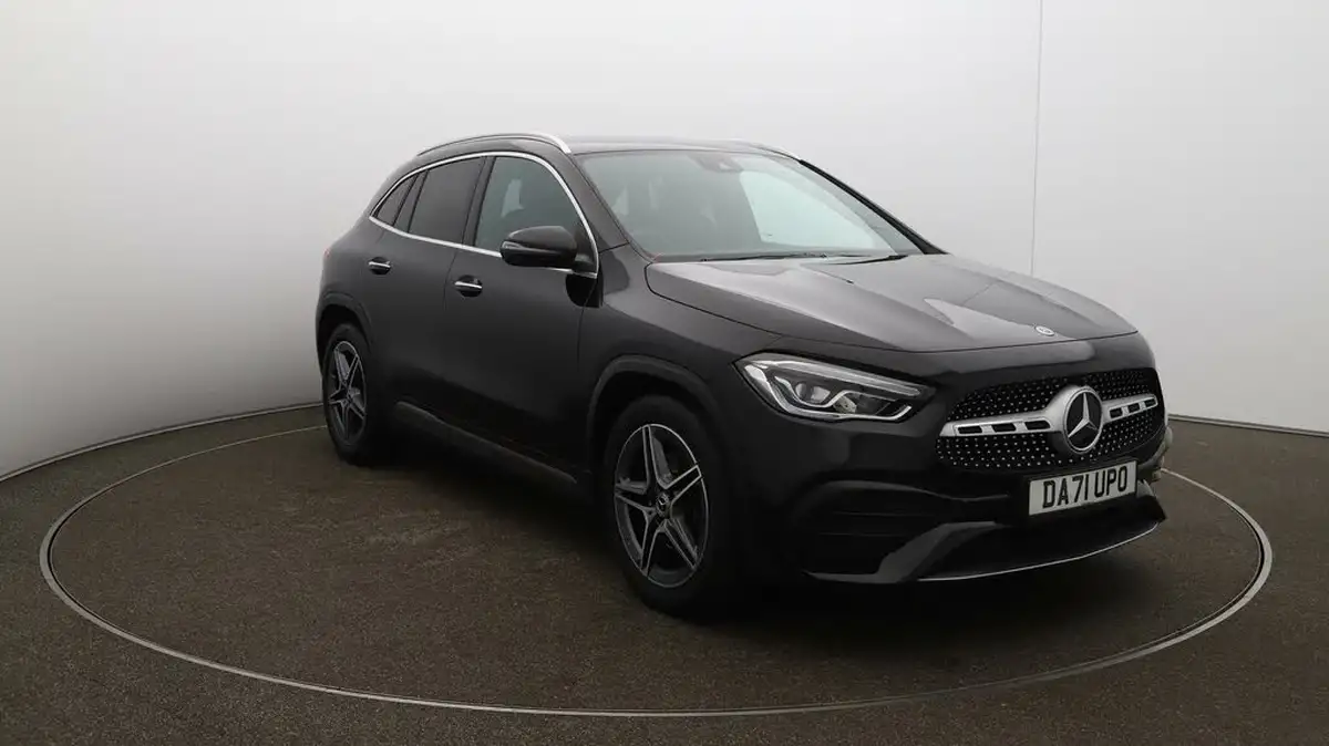 2022-mercedes-benz-gla-class-13-gla-180-amg-line-premium-big-34