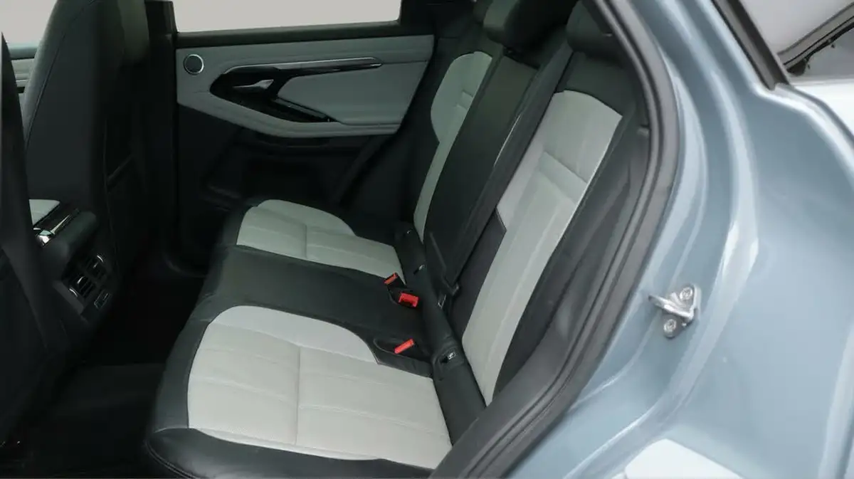 2019-land-rover-range-rover-evoque-20-d180-first-edition-big-16