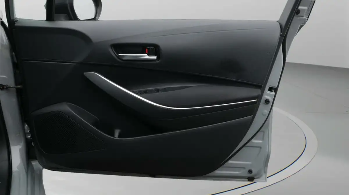 2022-toyota-corolla-18-vvt-i-icon-120bhp-trk-hatchback-5d-big-15