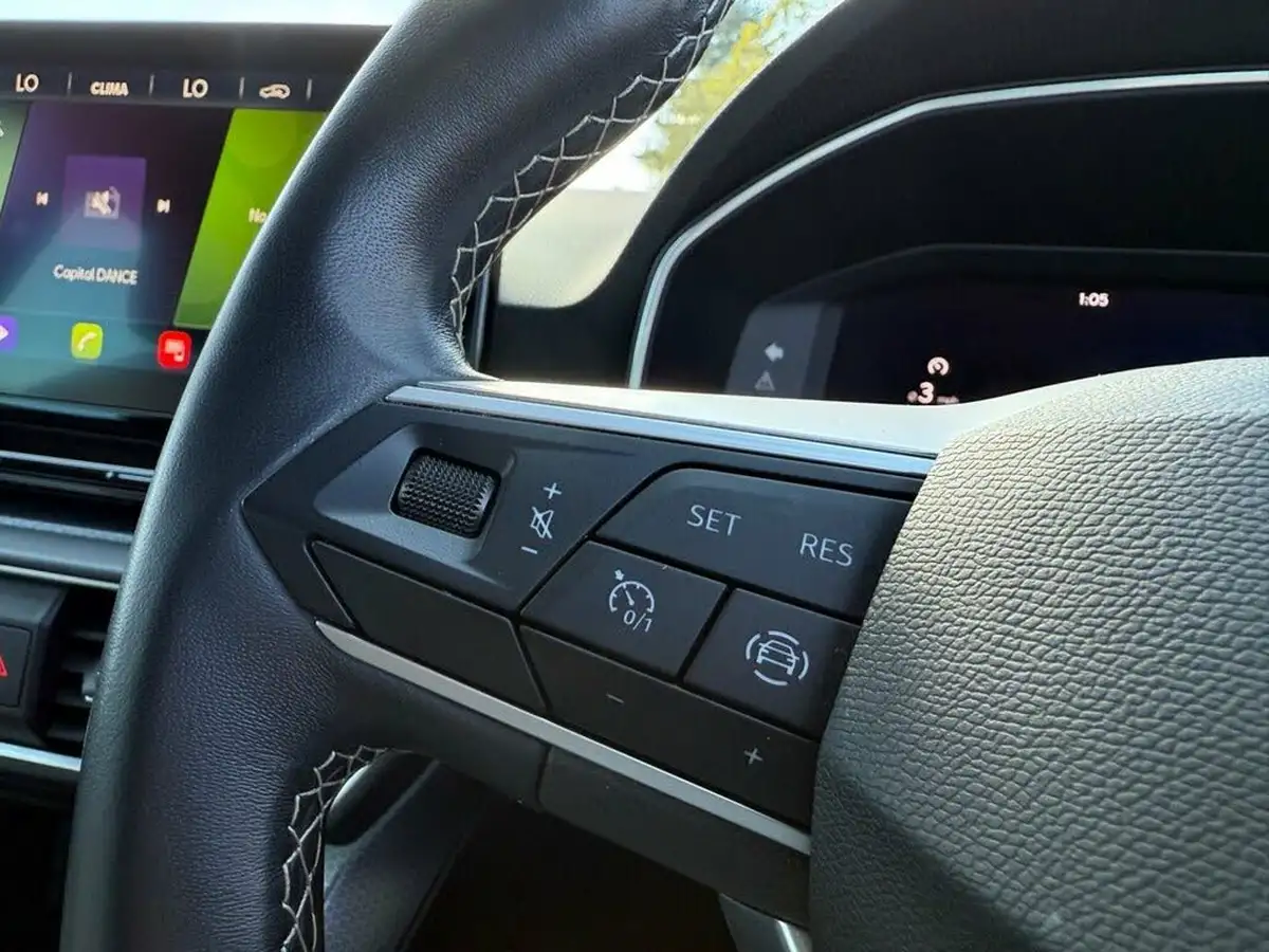 2022-seat-leon-10-tsi-evo-se-dynamic-hatchback-big-16