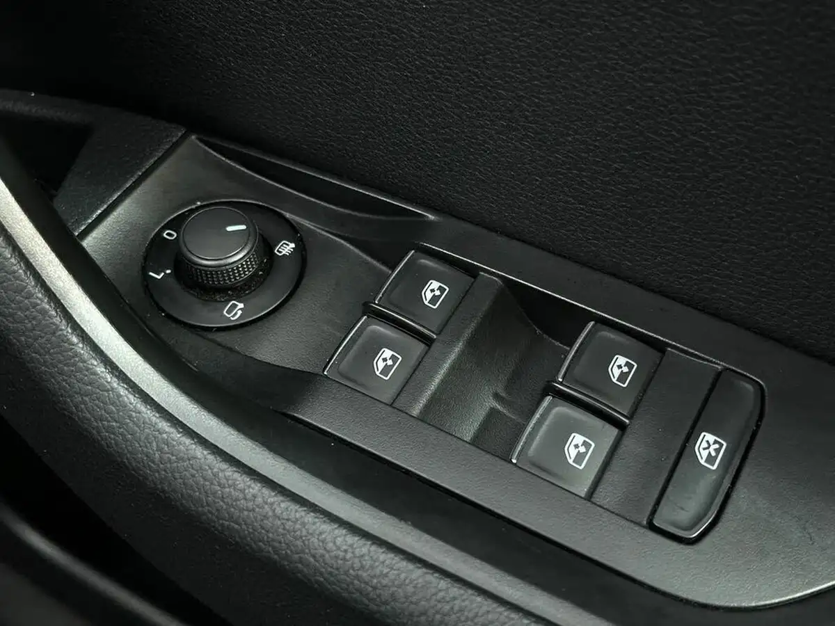2018-skoda-superb-20tdi-scr-se-l-executive-150ps-hatchback-dsg-big-17