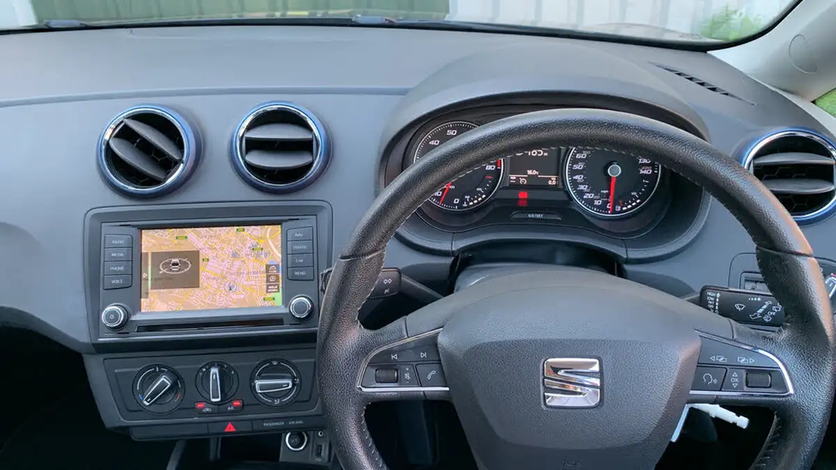 2015-seat-ibiza-12-tsi-connect-sportcoupe-3d-big-3