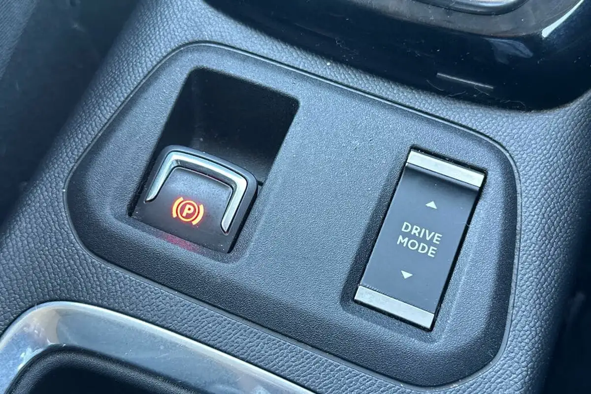 2021-vauxhall-corsa-e-elite-nav-big-23