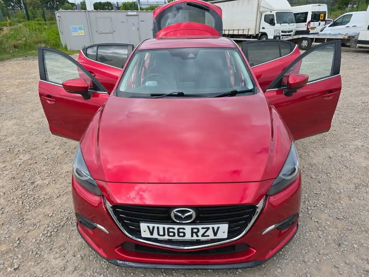 2016-mazda-mazda3-20-sport-nav-120ps-safety-packblack-leather-hatchback-5d-auto-big-6